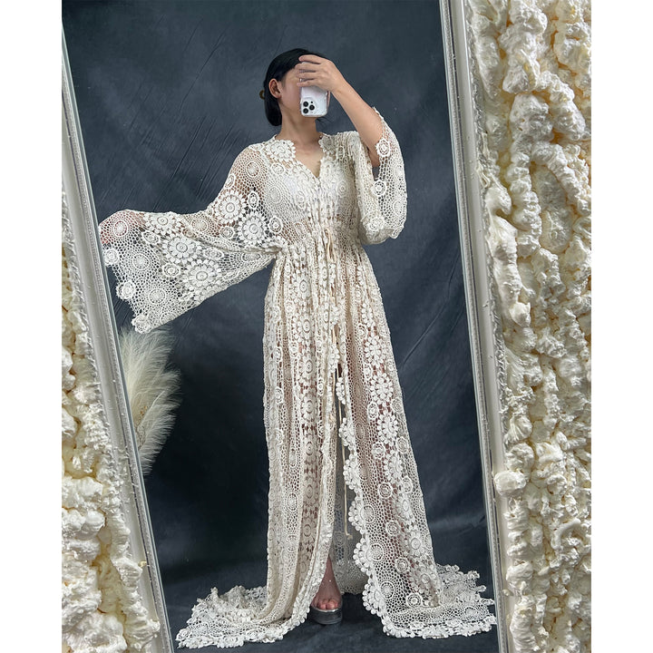 Rent---Elvira Robe