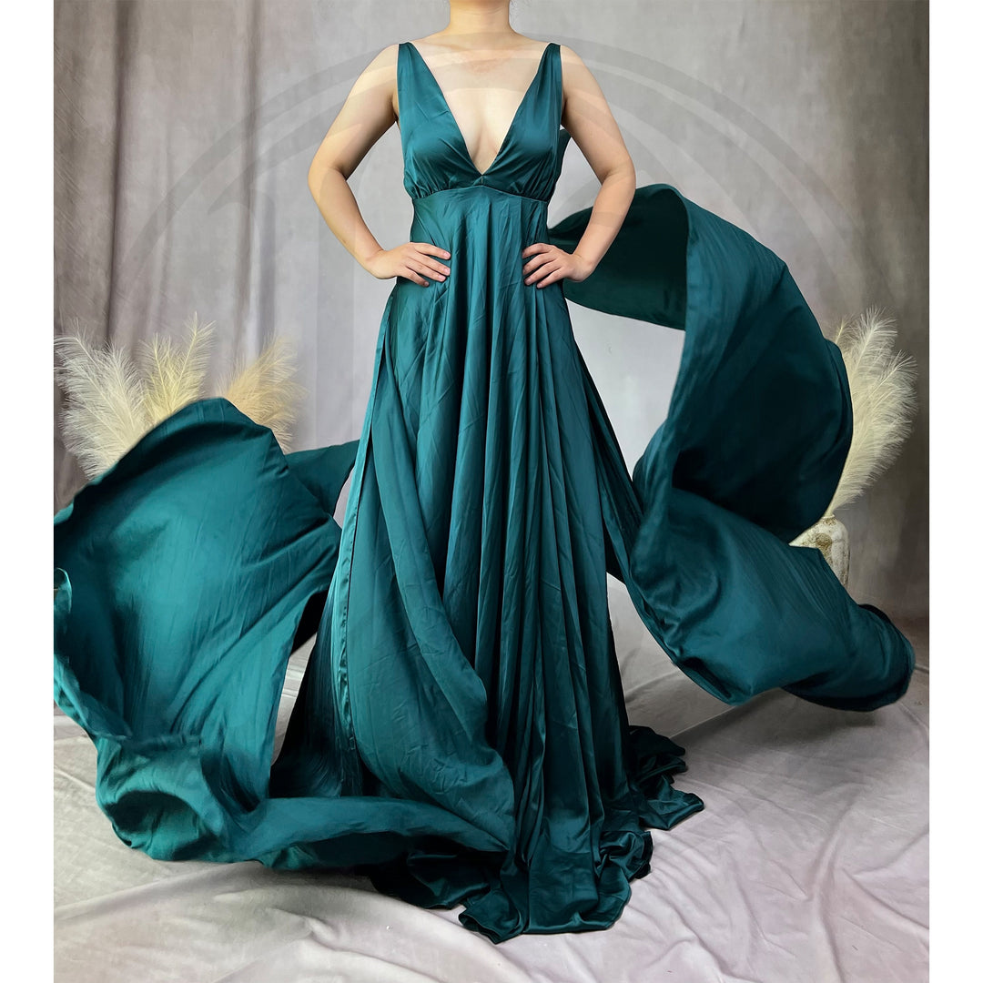Nicola Gown