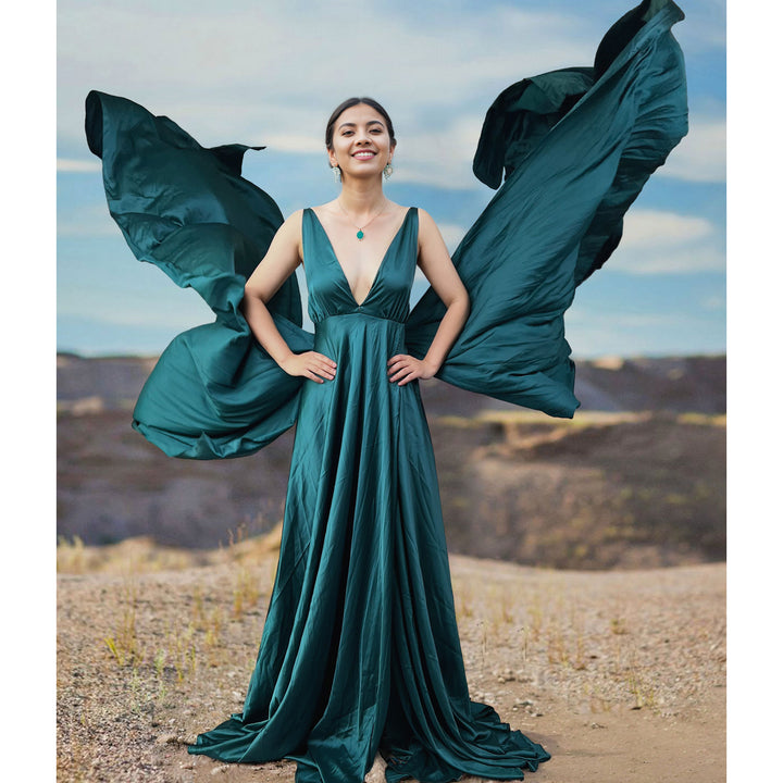 Nicola Gown