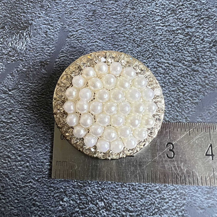 Small Pearl Round Buttons