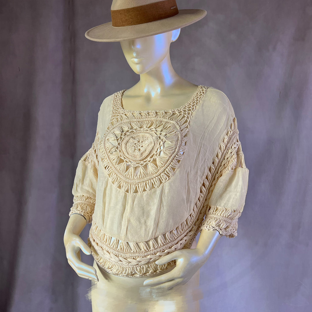 Valerie Top