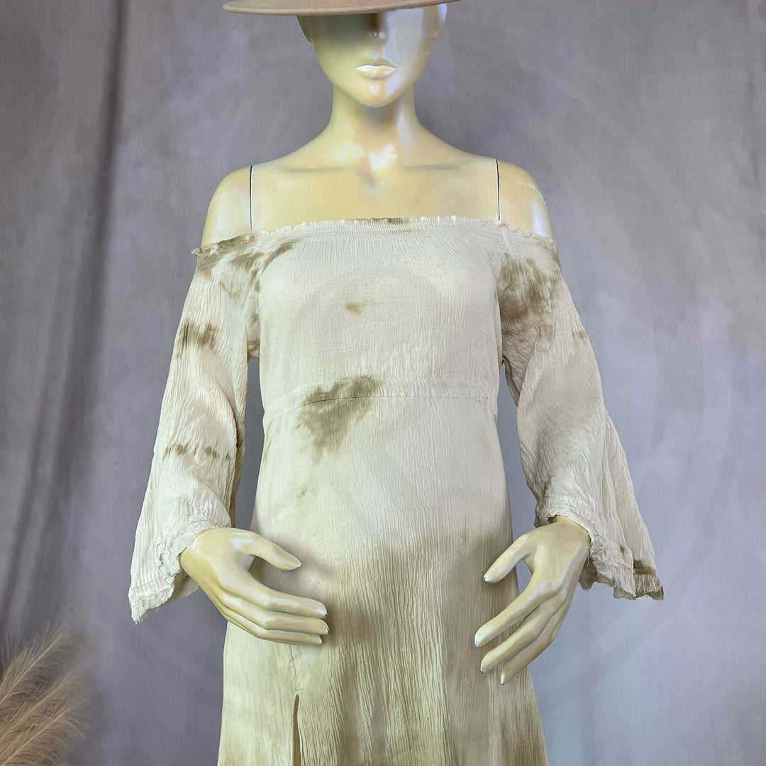 Yedda Gown