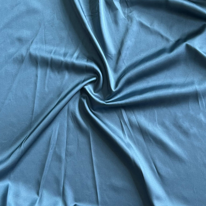 Nicola Gown